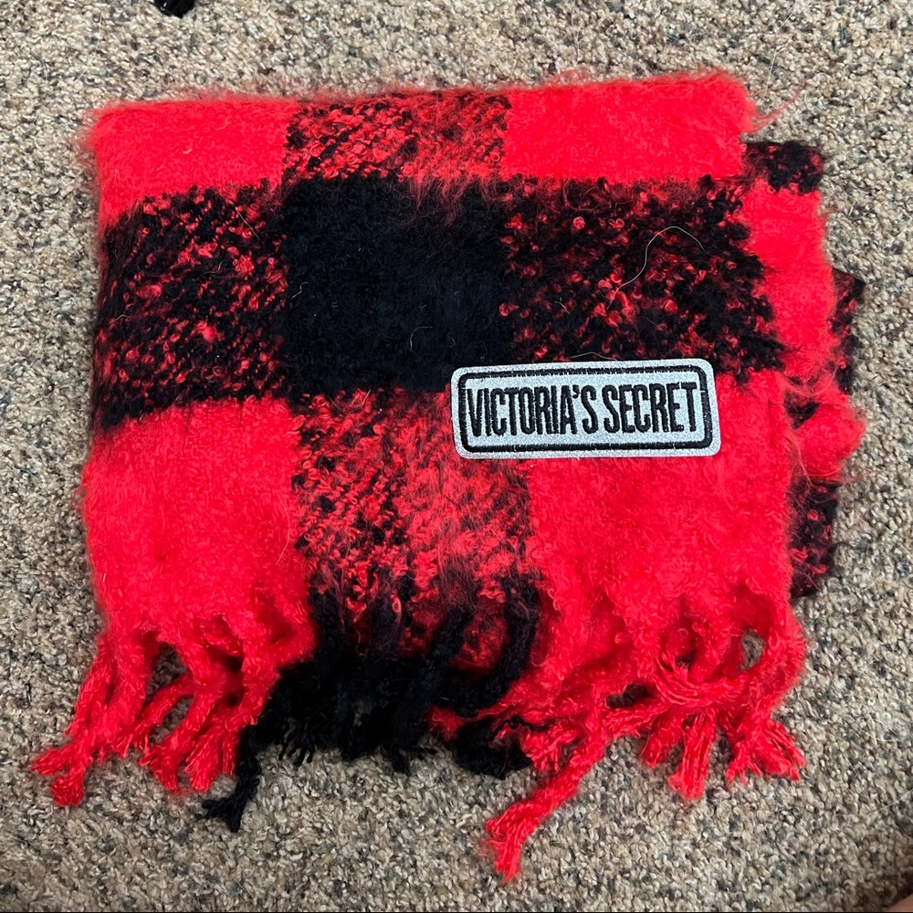 scarf